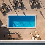 Front In Tatil Evi