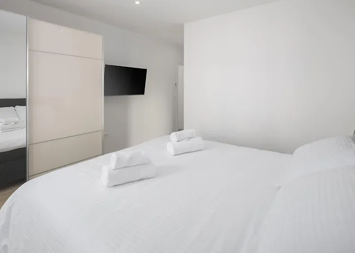 Pet Friendly In * Babici